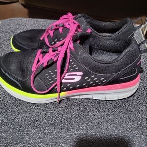 Skechers Air Cooled Memory Foam shoes